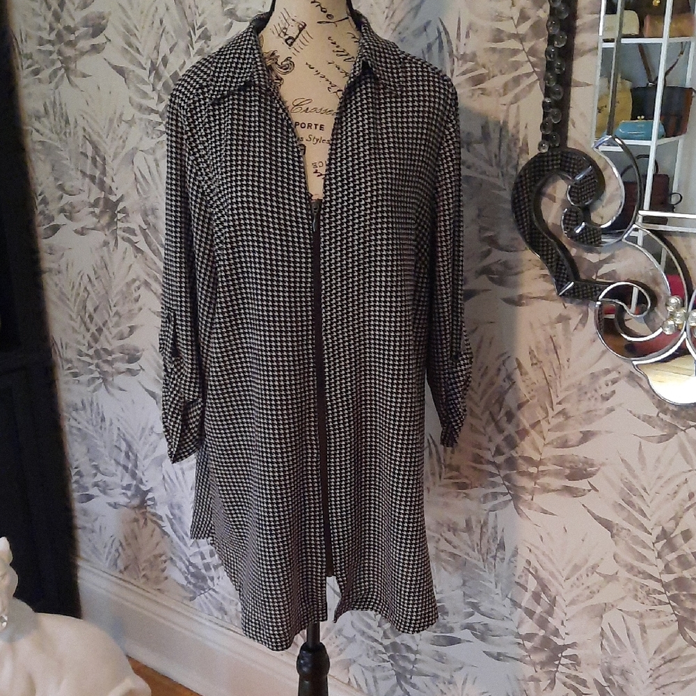 Michel Studio Houndstooth Pattern Top/blazer
